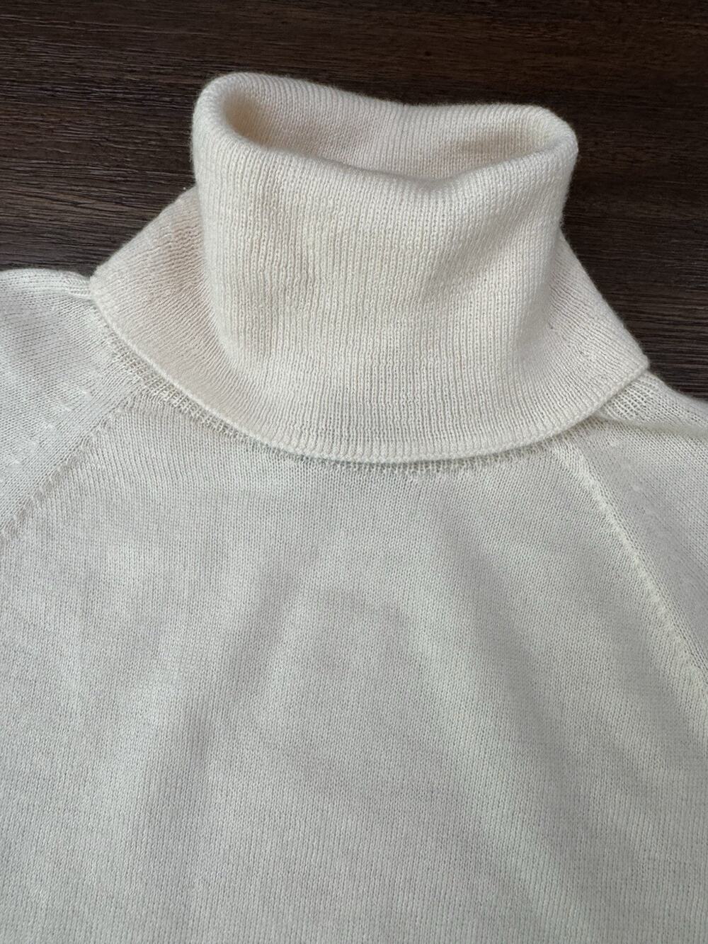 Banana Republic 100% Merino Wool Ivory Sweater Women’s Xs Essential Pullover